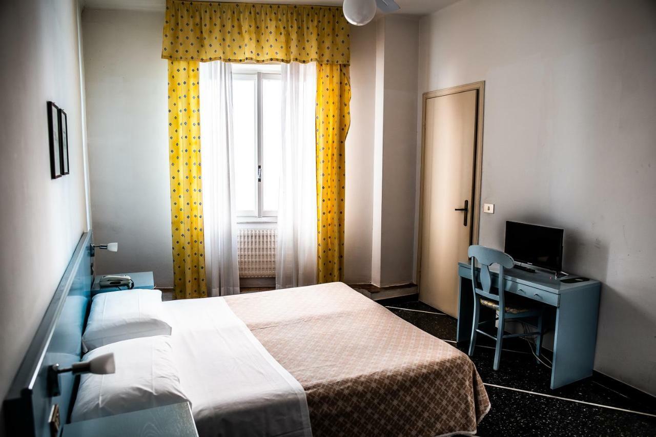 Hotel West End Alassio Exterior foto