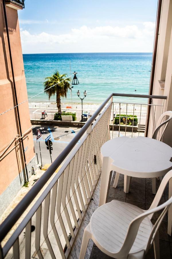 Hotel West End Alassio Exterior foto