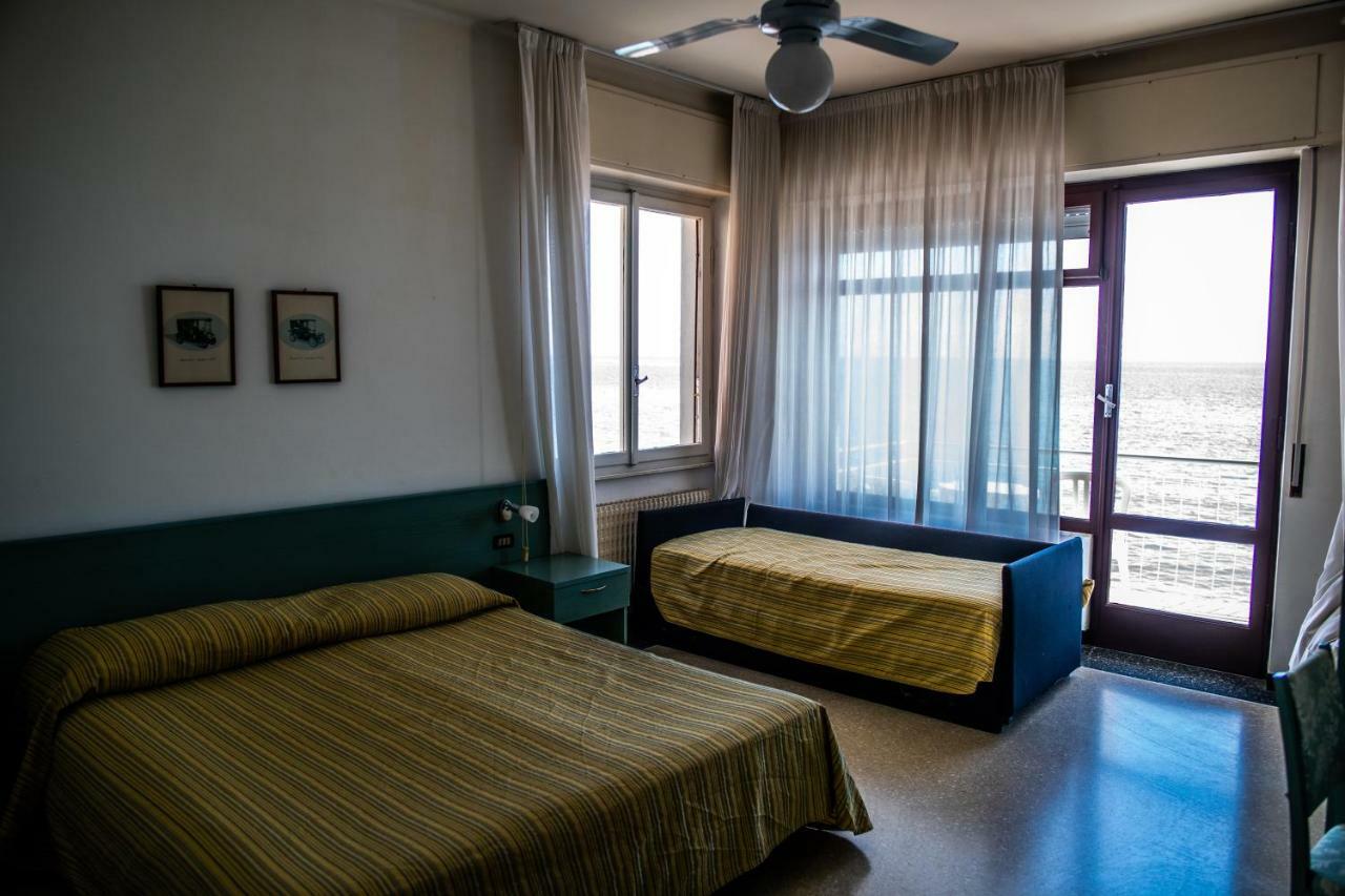 Hotel West End Alassio Exterior foto