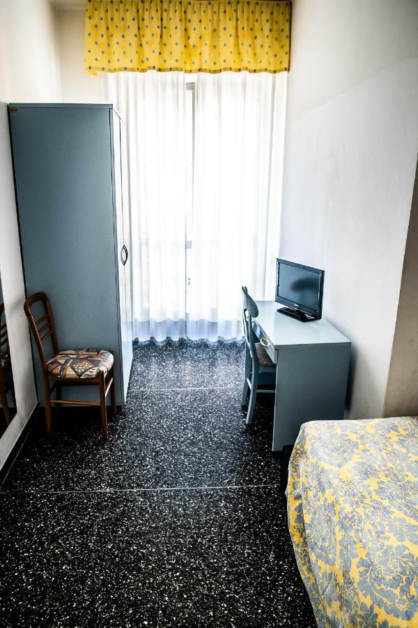 Hotel West End Alassio Exterior foto