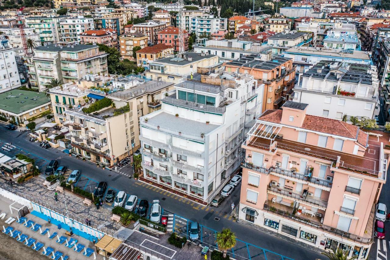 Hotel West End Alassio Exterior foto