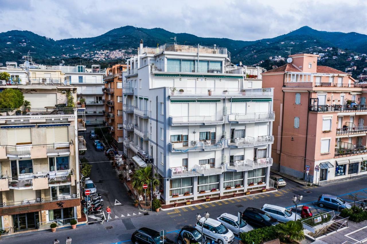 Hotel West End Alassio Exterior foto